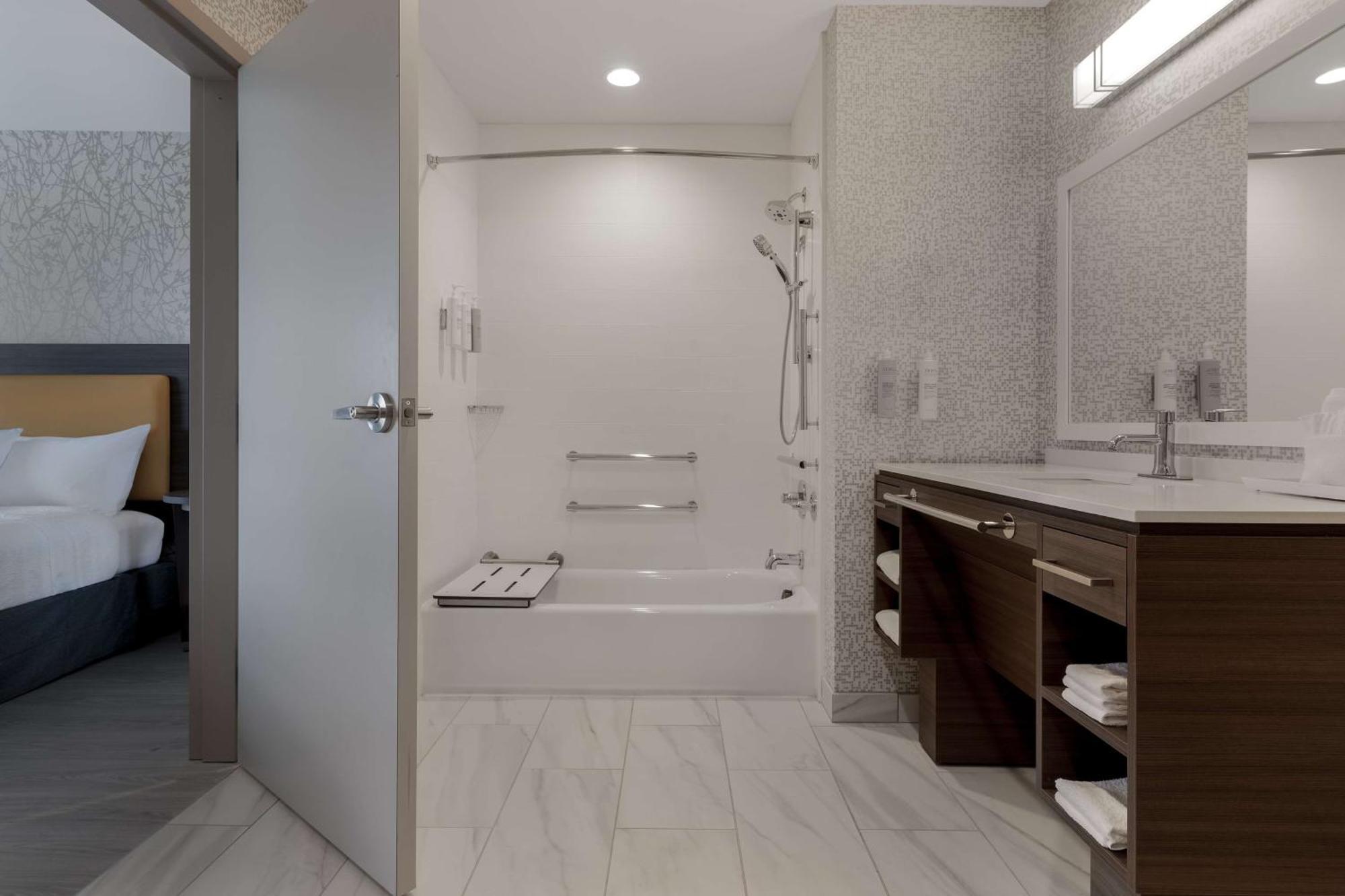 Home2 Suites By Hilton 코코모 외부 사진