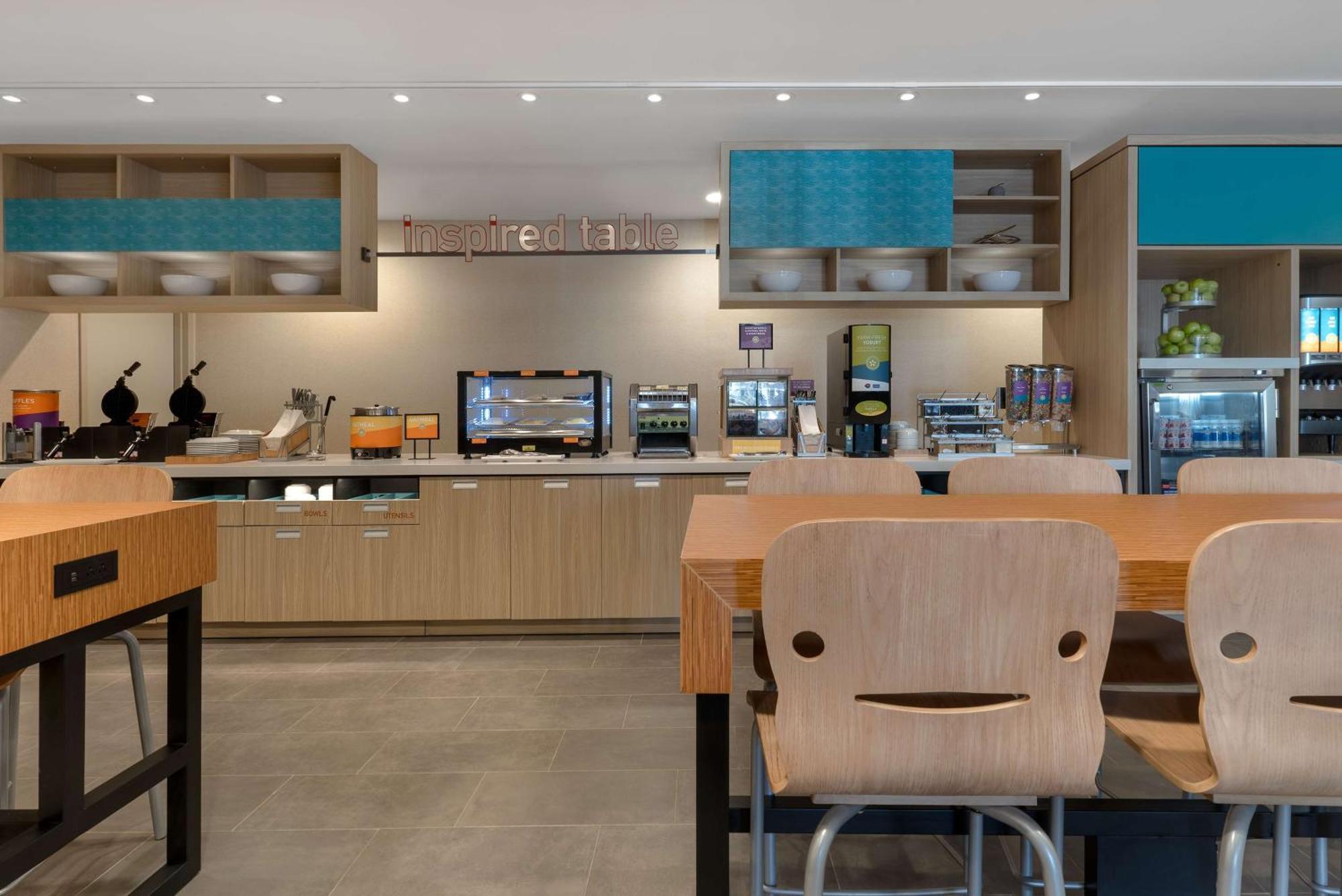 Home2 Suites By Hilton 코코모 외부 사진
